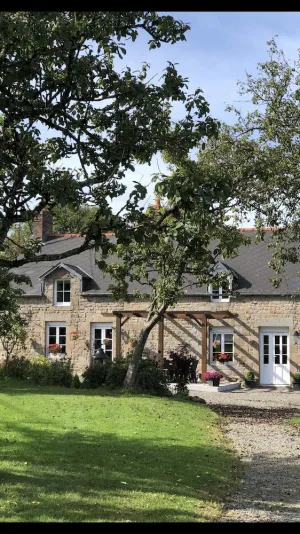 Image of SPACIOUS Family Farmhouse in 3 ACRES with STUNNING VIEWS, EXCLUSIVE USE.