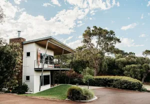 Image of Longboard House—Minutes from Yallingup Beach