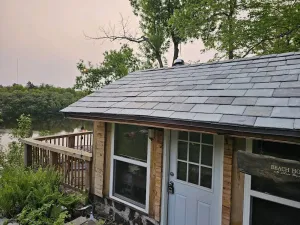 Image of Tiny rustic home next to the Mississippi