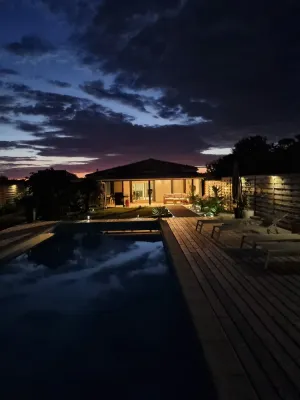 Image of Villa Romantique Avec Piscine à 10mn de Pomerol , Libourne et 15mn de St Emilion
