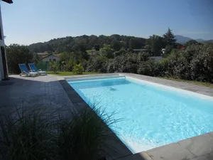 Image of T2 apartment with pool access