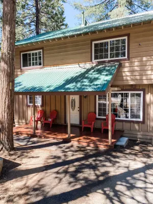Image of Cabin in the heart of the village with WiFi - 4 bedrooms plus kid loft