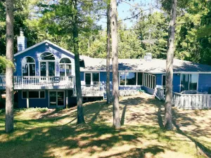 Image of Large 5 Bedroom House with Huge 6 mile Sandy Beach On Lake Michigan State Park!