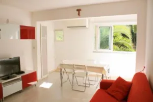 Image of Studio avec jardin au cœur de la Pinède de Calvi
