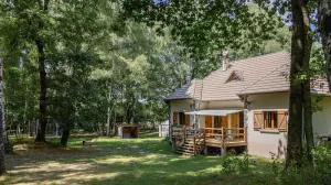 Image of Cottage with private pond in lush greenery 35 minutes from Vulcania