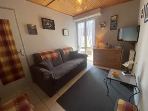 Image of Bright 1BR Apartment w\/ Courtyard & Parking Near Beach - Fouras