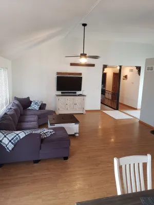 Image of Spacious 4 bedroom3 bathroom home Great for Families or Co-workers sharing space