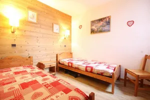 Image of 100m from resort center, 2nd floor, view mountain, balcony, tv, ski locker, 41m²