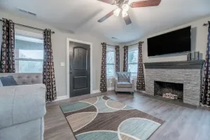 Image of Brand New & High Quality Reno w\/ Great Location