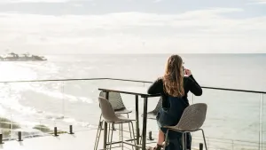 Image of Novo Luxury Apartment Penguin Accommodation Itas