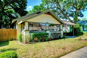 Image of Luxury 3BR Lake Morton Bungalow Walk to Downtown!