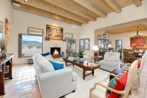 Image of Stunning view home, 3bdr, City lights, sunsets, kiva's, portals,  7 min to Plaza