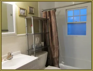 Image of Dragons Roost a cheerful 2 bedroom home in Toledo