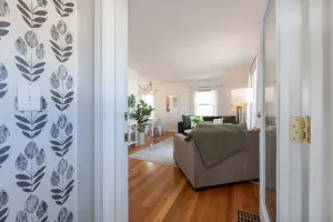 Image of Stylish & Bright 4BR - Close To Whitworth