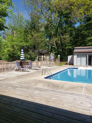 Image of Spacious 3BR 3.5 Ba House with Pool