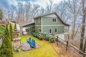 Image of Mountain-View Hideaway