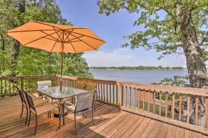Image of Pittsburg Family House on Lake Bob Sandlin w\/Dock!