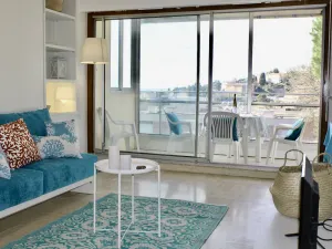 Image of Air-conditioned studio, pool & parking, near beach