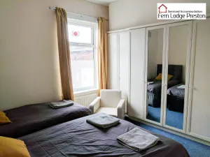 Image of ✪MONTHLY STAY ✪Relocation or Business ✪8 Guests