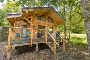 Image of Chalet au bord de l'eau en pleine nature près de la montagne et de l'Alsace