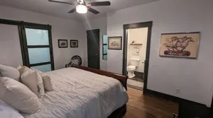 Image of Speakeasy close to Bourbon Row