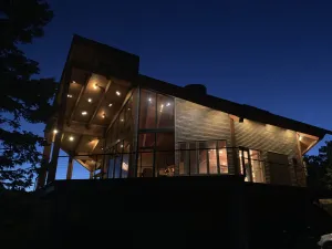 Image of Luxury Private Cabin. Spectacular setting!  Amazing Views, 80 acres, Hot Tub