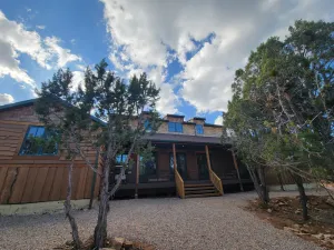 Image of East Zion Trails Retreat: Your Gateway to Zion