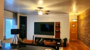 Image of Contemporary Coventry:1 bd w Fireplace. NEAR Case, Cle Clinic, UH, downtown!