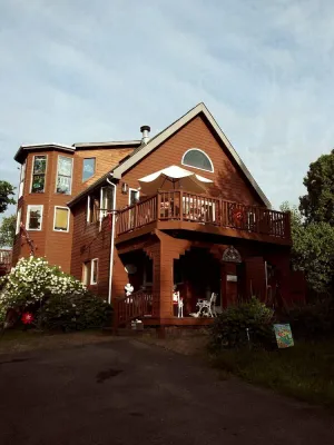 Image of Beautiful Modern Swiss Cottage in Athens, NY