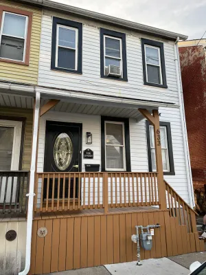 Image of Charming 4 bedroom house right in downtown Bethlehem. Walkable to everything!