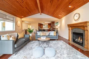 Image of COZY Lakeview Villa w\/ Inside & Outside Fireplace