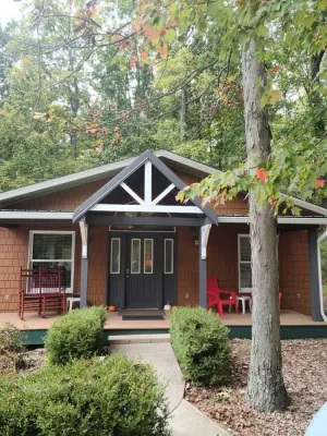 Image of Enjoy the Bird Nest in Beautiful Nashville, Brown County, Indiana.