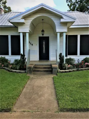 Image of Hughes Street House!