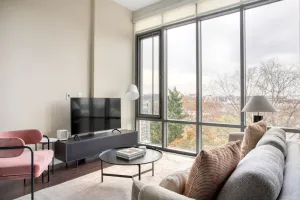 Image of Superb Del Ray 1BR w\/ Gym, nr Theater, Airport & Nightlife, by Blueground