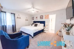 Image of Work & Relax ~ Near LRAFB ~ King Bed ~ Patio