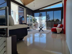 Image of Moreton Bayside- large home on Scarborough Beach