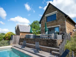 Image of Holiday domain with swimming pool