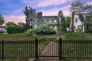 Image of Walk to shopping, Charming Modern European cottage with huge deck