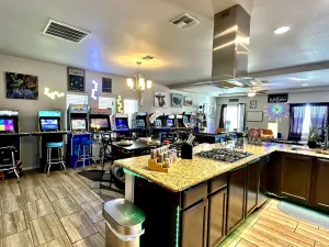 Image of Luxurious 3bedroom home W\/ Game Room KING BED Nintendo switch, Fooseball, Pool