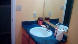 Image of 2Miles from the Indy500Race fans 180 a night or 800 a week for nice room
