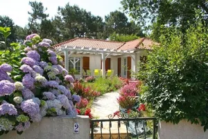 Image of Comfortable house with nice terraces and wonderful garden, Lacanau-Ocean