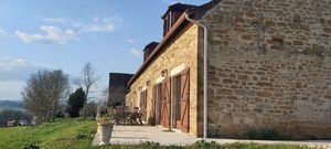 Image of Charming Lotoise residence with swimming pool