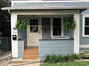 Image of Historic Blue House- Dog Friendly, Downtown, Near Sanford Hospital