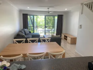 Image of Sunset Waters 17 comes with a Buggy