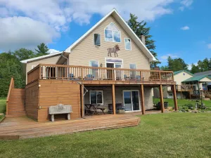 Image of Spread out in our spacious double lot lakefront cabin!