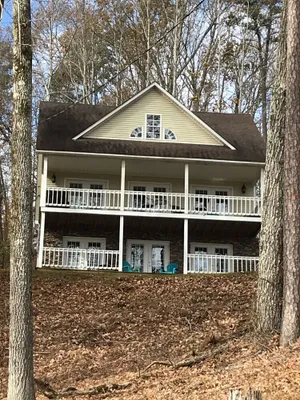 Image of Pickwick Hills Lakeview Retreat