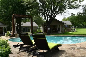 Image of Paradise in the country w\/Pool & hot tub! Unplug & Recharge. Pet friendly