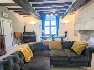 Image of Charming Renovated 11th-Century Cottage near Brenne Ponds - Sleeps 6, Terrace, BBQ, WiFi