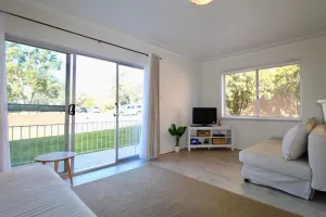 Image of The Heart of Huskisson