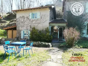 Image of Charming 4-Bed Gîte in Medieval Donzy with Garden, BBQ & Riverside Access